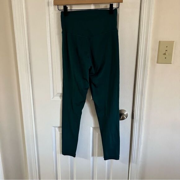 American Eagle The Lightweight Everything Legging 7/8 Length Green Size Small - Picture 6 of 7